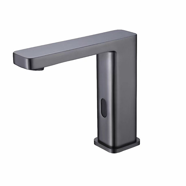 Sensor Faucet with 0.5gpm AC&DC Powered