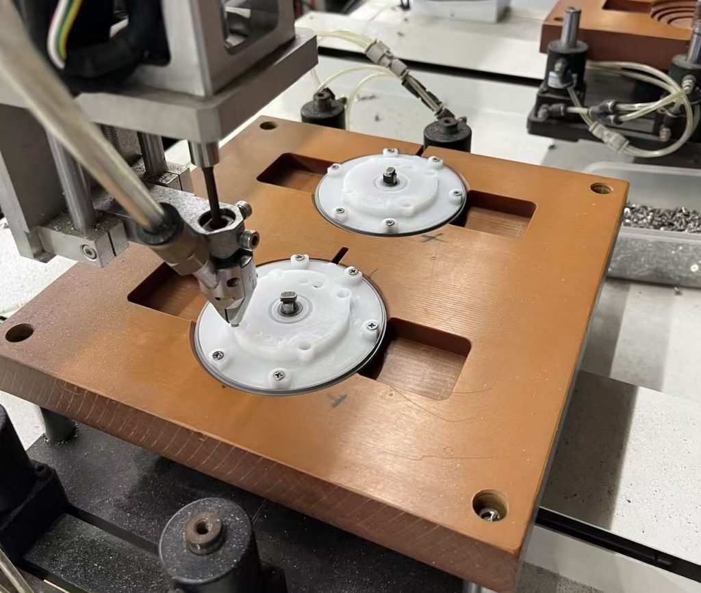 auto screws for shower heads